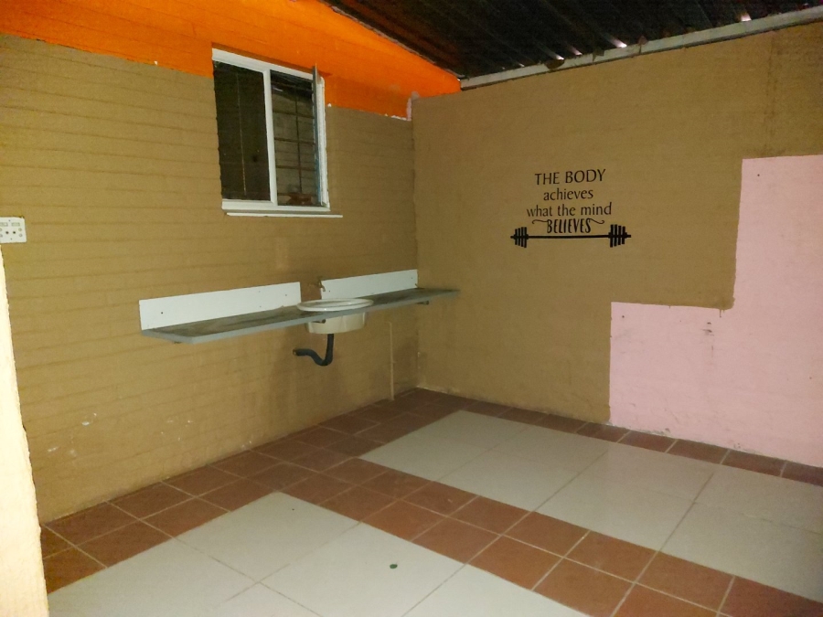 To Let commercial Property for Rent in Kroonstad Central Free State